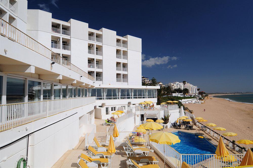 Holiday Inn Algarve - Armacao De Pera, An Ihg Hotel Exteriör bild